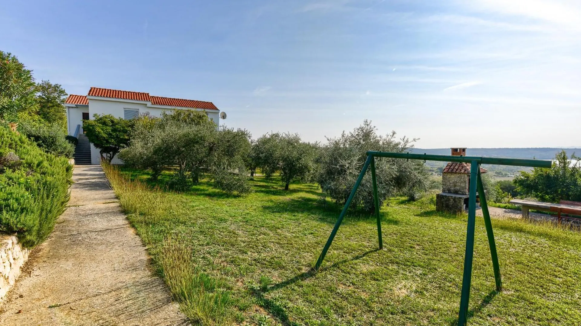 RažanacAnlage Fuer 35 Personen公寓 公寓 Ražanac
